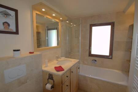 Ski-In, Chalet-Style Appt Central Verbier - 1 Min Walk To Lift Exterior photo